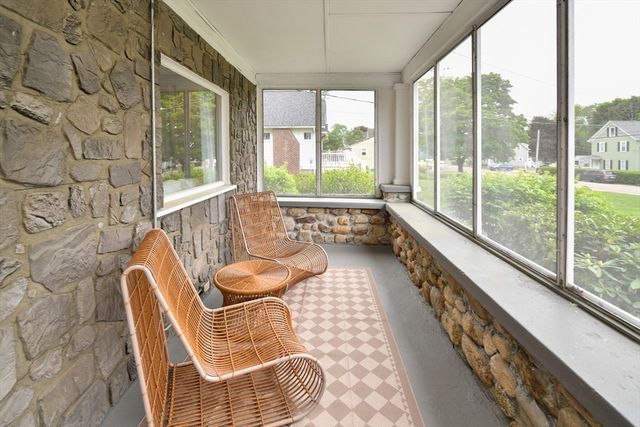 619 N Main St, Mansfield, MA 02048