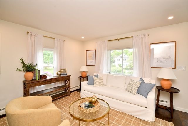 619 N Main St, Mansfield, MA 02048