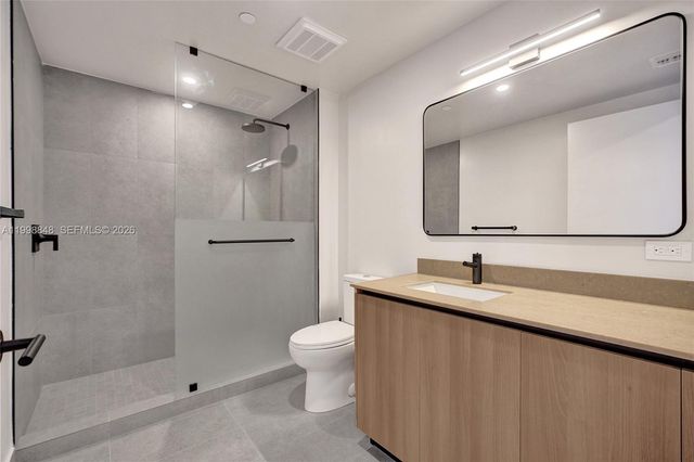 121 NE 5th ST 2101, Miami, FL 33132