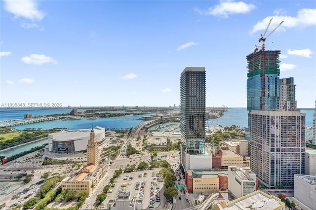 121 NE 5th ST 2101, Miami, FL 33132