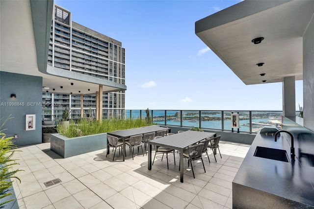 121 NE 5th ST 2101, Miami, FL 33132