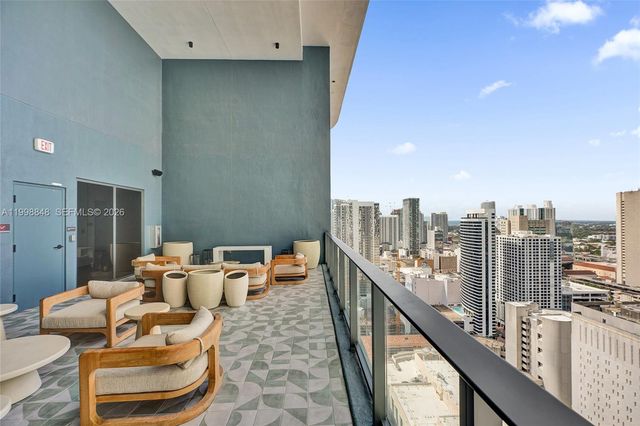 121 NE 5th ST 2101, Miami, FL 33132