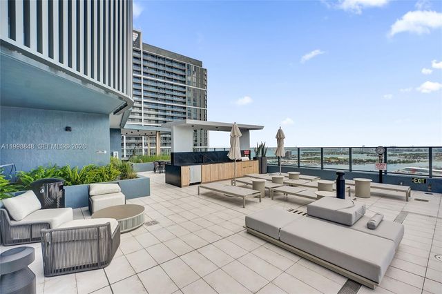 121 NE 5th ST 2101, Miami, FL 33132