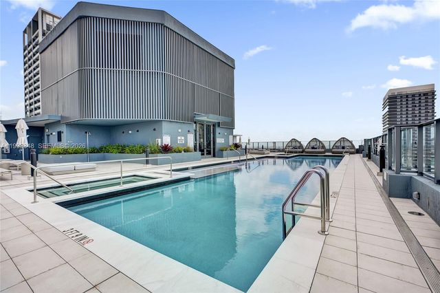 121 NE 5th ST 2101, Miami, FL 33132