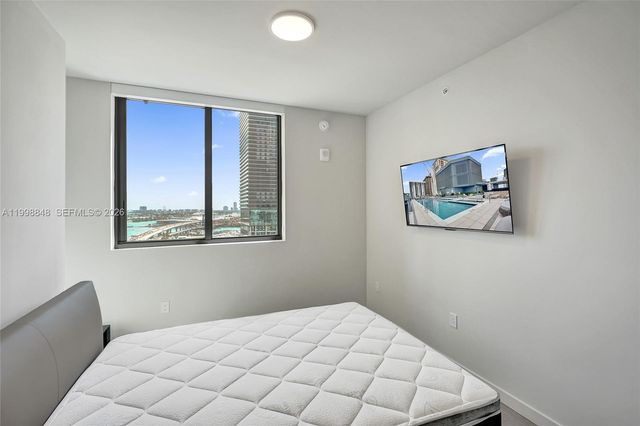 121 NE 5th ST 2101, Miami, FL 33132