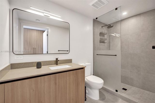 121 NE 5th ST 2101, Miami, FL 33132