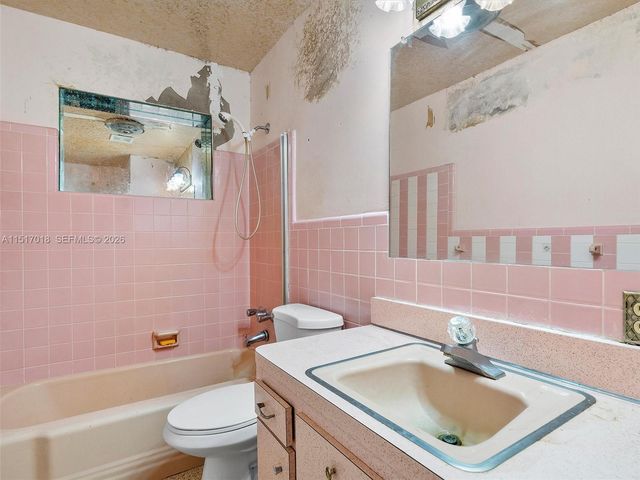5901 SW 160th Avenue, Southwest Ranches, FL 33331
