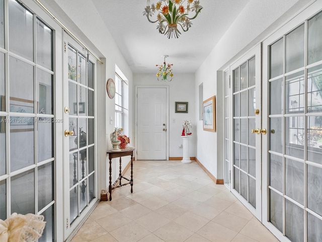 5901 SW 160th Avenue, Southwest Ranches, FL 33331