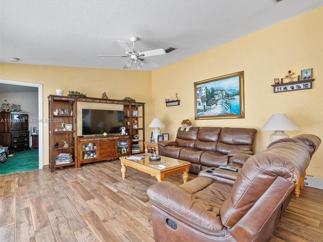 5901 SW 160th Avenue, Southwest Ranches, FL 33331