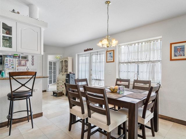 5901 SW 160th Avenue, Southwest Ranches, FL 33331