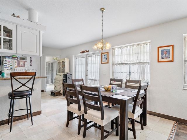 5901 SW 160th Avenue, Southwest Ranches, FL 33331
