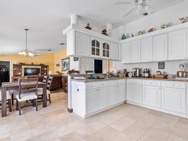5901 SW 160th Avenue, Southwest Ranches, FL 33331