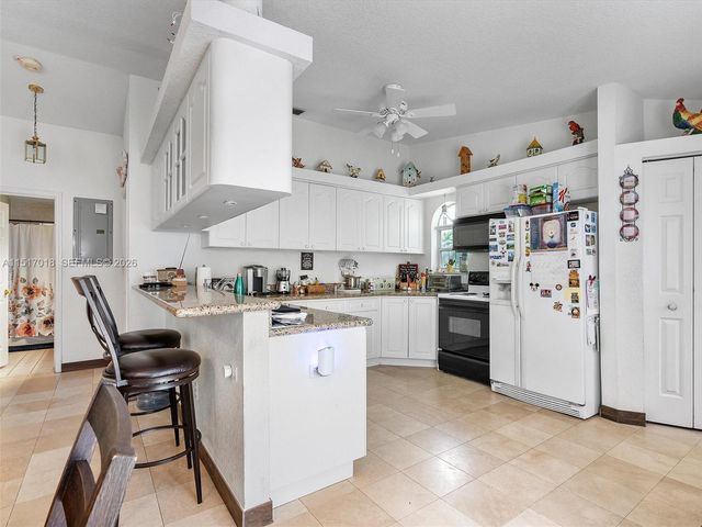 5901 SW 160th Avenue, Southwest Ranches, FL 33331