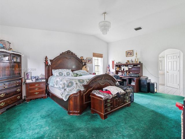 5901 SW 160th Avenue, Southwest Ranches, FL 33331