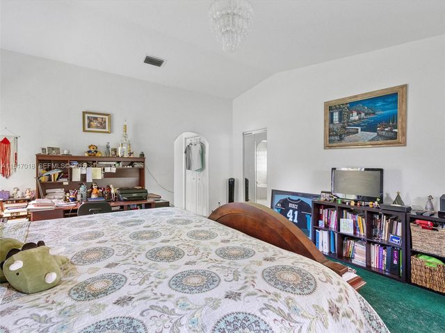 5901 SW 160th Avenue, Southwest Ranches, FL 33331