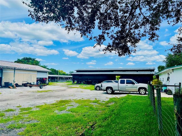 5901 SW 160th Avenue, Southwest Ranches, FL 33331