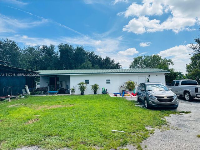 5901 SW 160th Avenue, Southwest Ranches, FL 33331