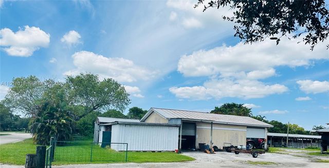5901 SW 160th Avenue, Southwest Ranches, FL 33331