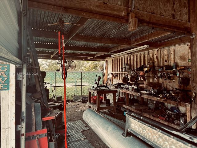5901 SW 160th Avenue, Southwest Ranches, FL 33331
