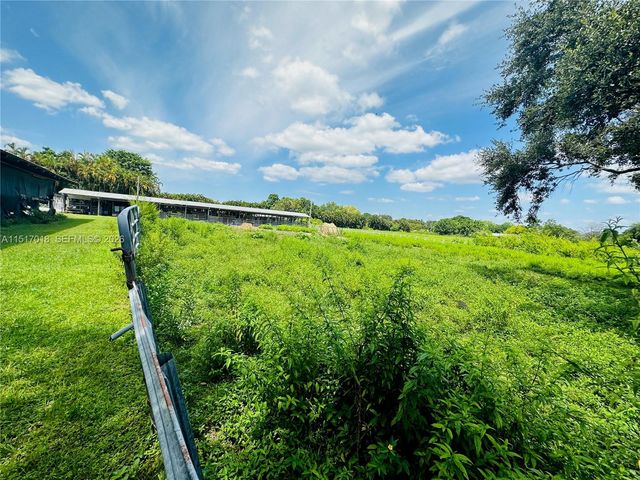 5901 SW 160th Avenue, Southwest Ranches, FL 33331