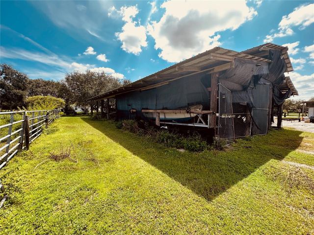 5901 SW 160th Avenue, Southwest Ranches, FL 33331