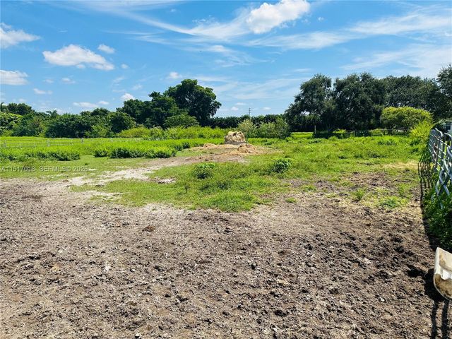 5901 SW 160th Avenue, Southwest Ranches, FL 33331