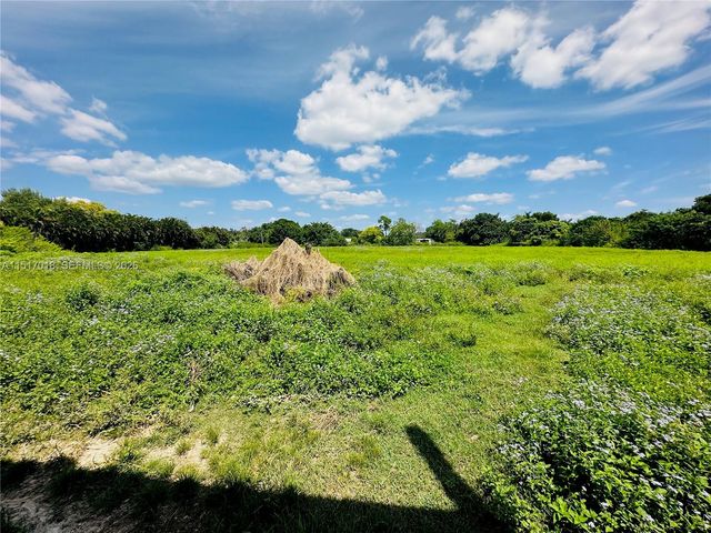 5901 SW 160th Avenue, Southwest Ranches, FL 33331