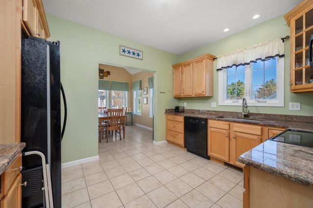 8 Port Way, Laconia, NH 03246