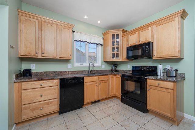 8 Port Way, Laconia, NH 03246