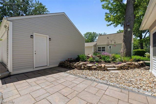 33161 Lake Road, Avon Lake, OH 44012