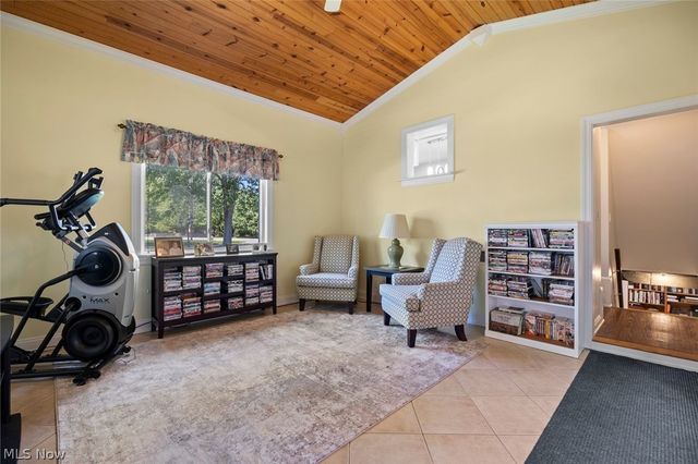33161 Lake Road, Avon Lake, OH 44012