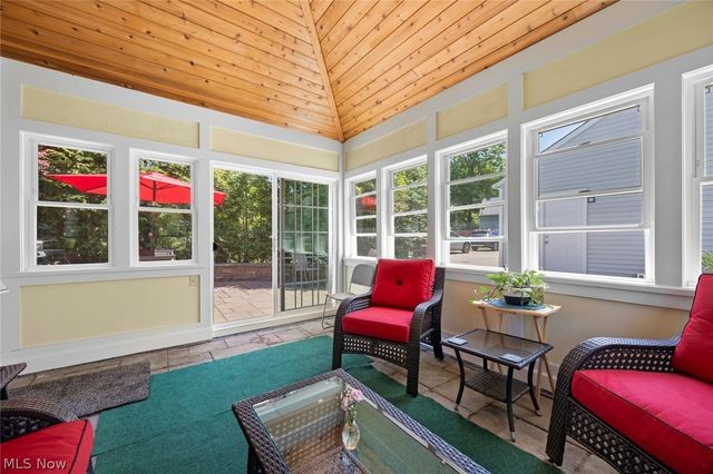 33161 Lake Road, Avon Lake, OH 44012
