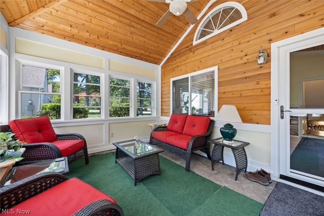 33161 Lake Road, Avon Lake, OH 44012