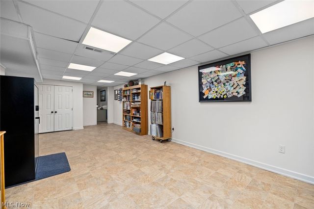 33161 Lake Road, Avon Lake, OH 44012