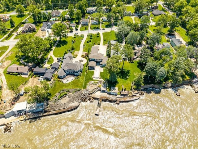 33161 Lake Road, Avon Lake, OH 44012
