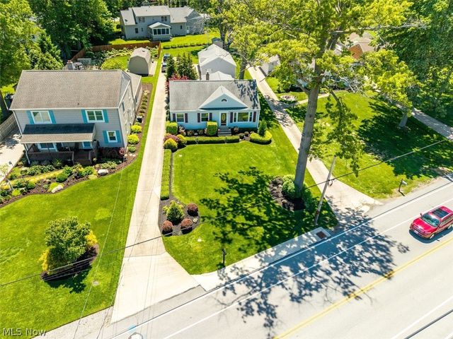 33161 Lake Road, Avon Lake, OH 44012
