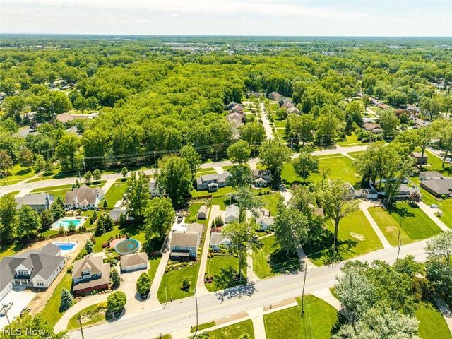 33161 Lake Road, Avon Lake, OH 44012
