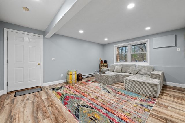 75 Huntoon Memorial Hwy 1-3, Leicester, MA 01524