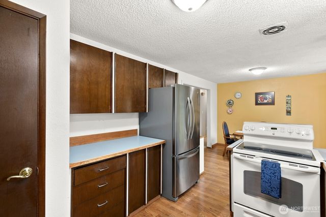 2504 S 365th Place, Federal Way, WA 98003