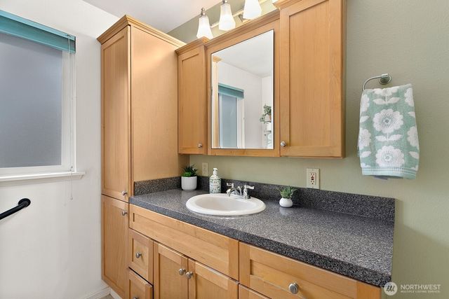 2504 S 365th Place, Federal Way, WA 98003