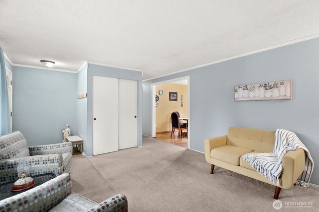 2504 S 365th Place, Federal Way, WA 98003