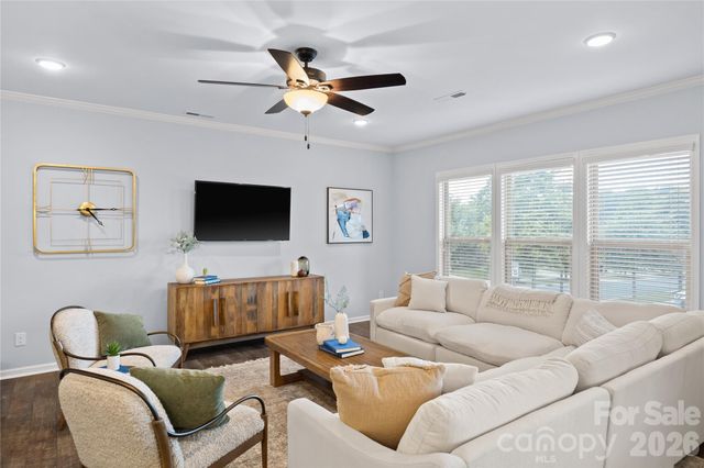10522 Honeyfur Court, Charlotte, NC 28278