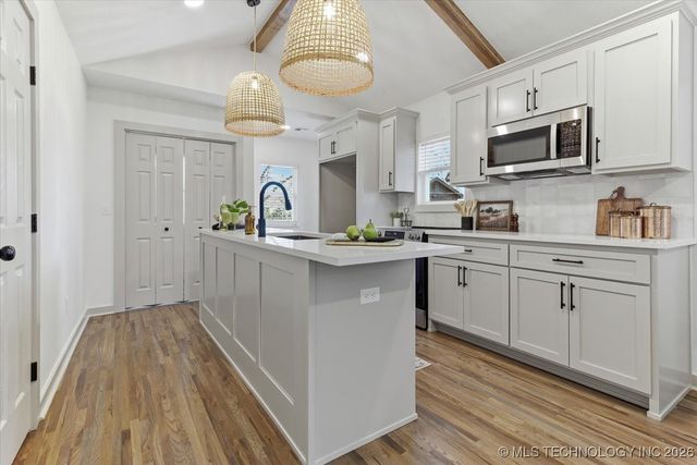 1216 S Canton Avenue, Tulsa, OK 74112