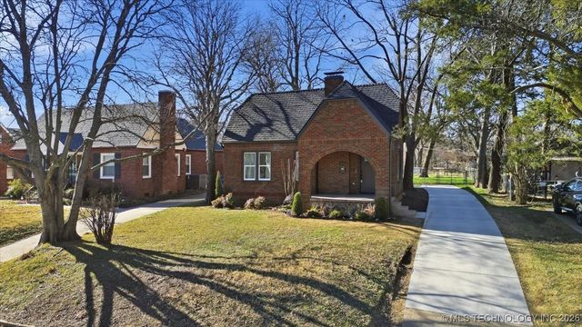 1216 S Canton Avenue, Tulsa, OK 74112