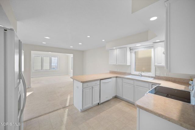 4347 Crystal Ridge Drive, Maumee, OH 43537