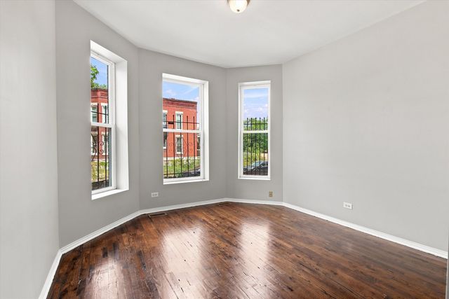 6401 S Maryland Avenue 1, Chicago, IL 60637
