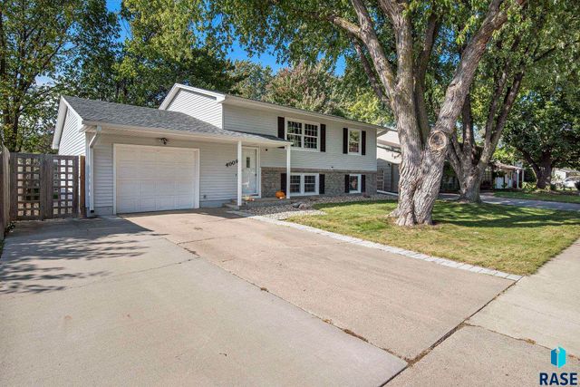 4009 S Fairhall Ave Avenue, Sioux Falls, SD 57106