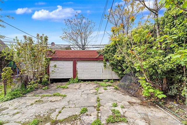 124 Pennsylvania Avenue, Brooklyn, NY 11207