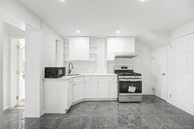 124 Pennsylvania Avenue, Brooklyn, NY 11207