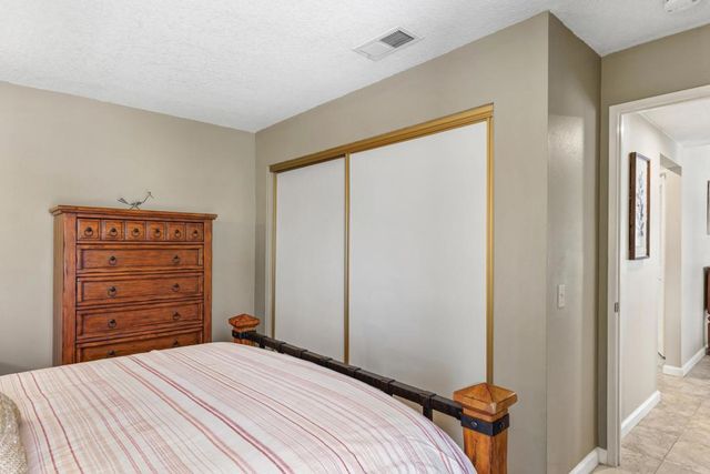 290 Vista Royale Circle W, Palm Desert, CA 92211